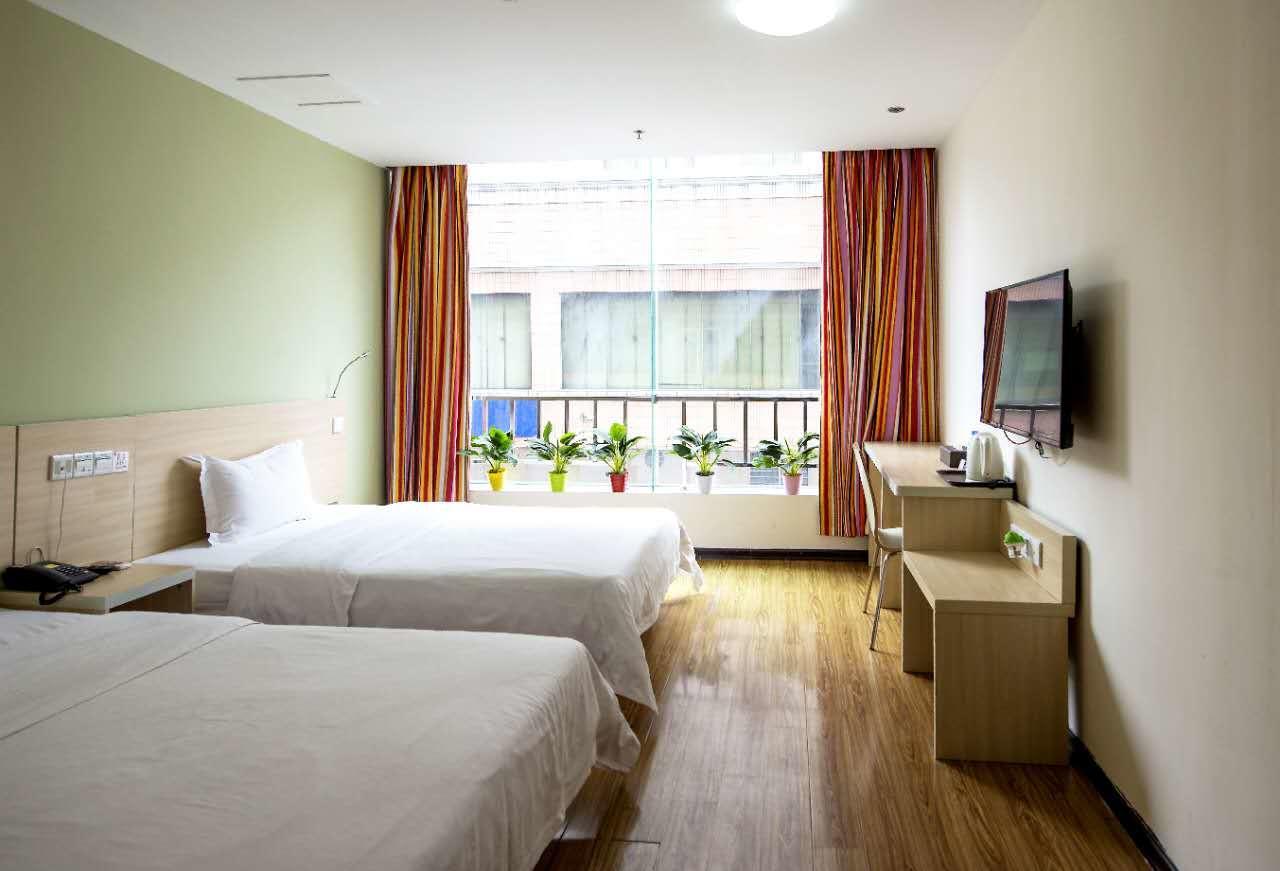 E+ Hotel Guangzhou Baixin Branch Екстер'єр фото